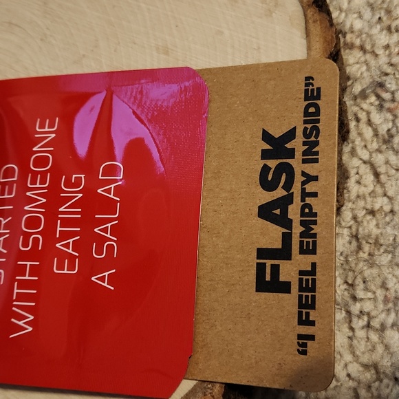 Bonny Bar Collapsible Flask Cocktails Salad Saying Design NEW - Picture 4 of 5